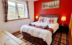 Hill View 2 Bedroom Free Parking